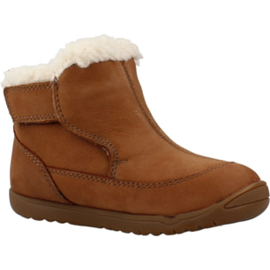 Zapatillas Niño de la marca GEOX  modelo B664NB 00033 B MACCHIA MARRON