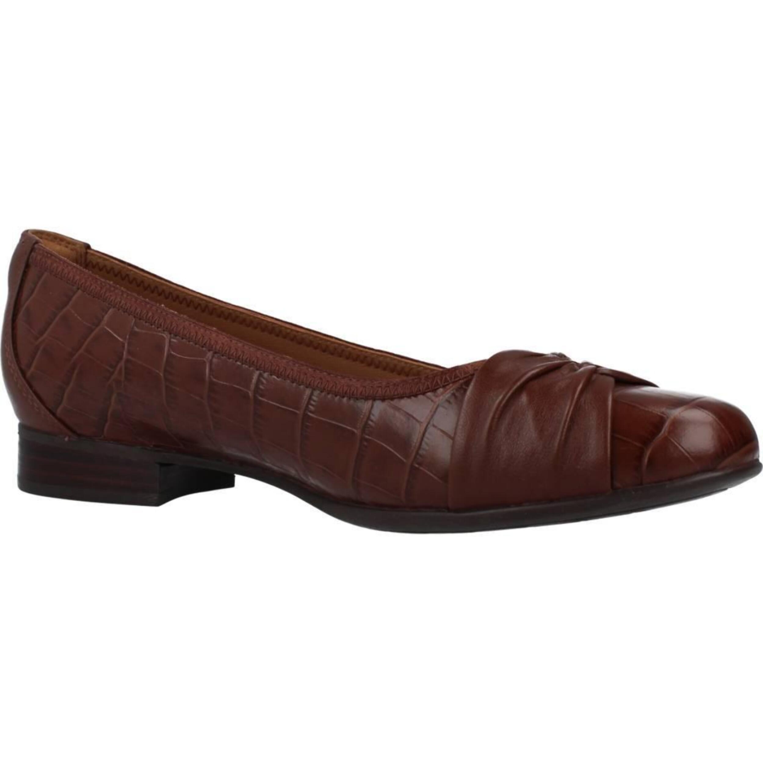 Bailarinas Mujer de la marca CLARKS  modelo UN BLUSH WISH MARRON
