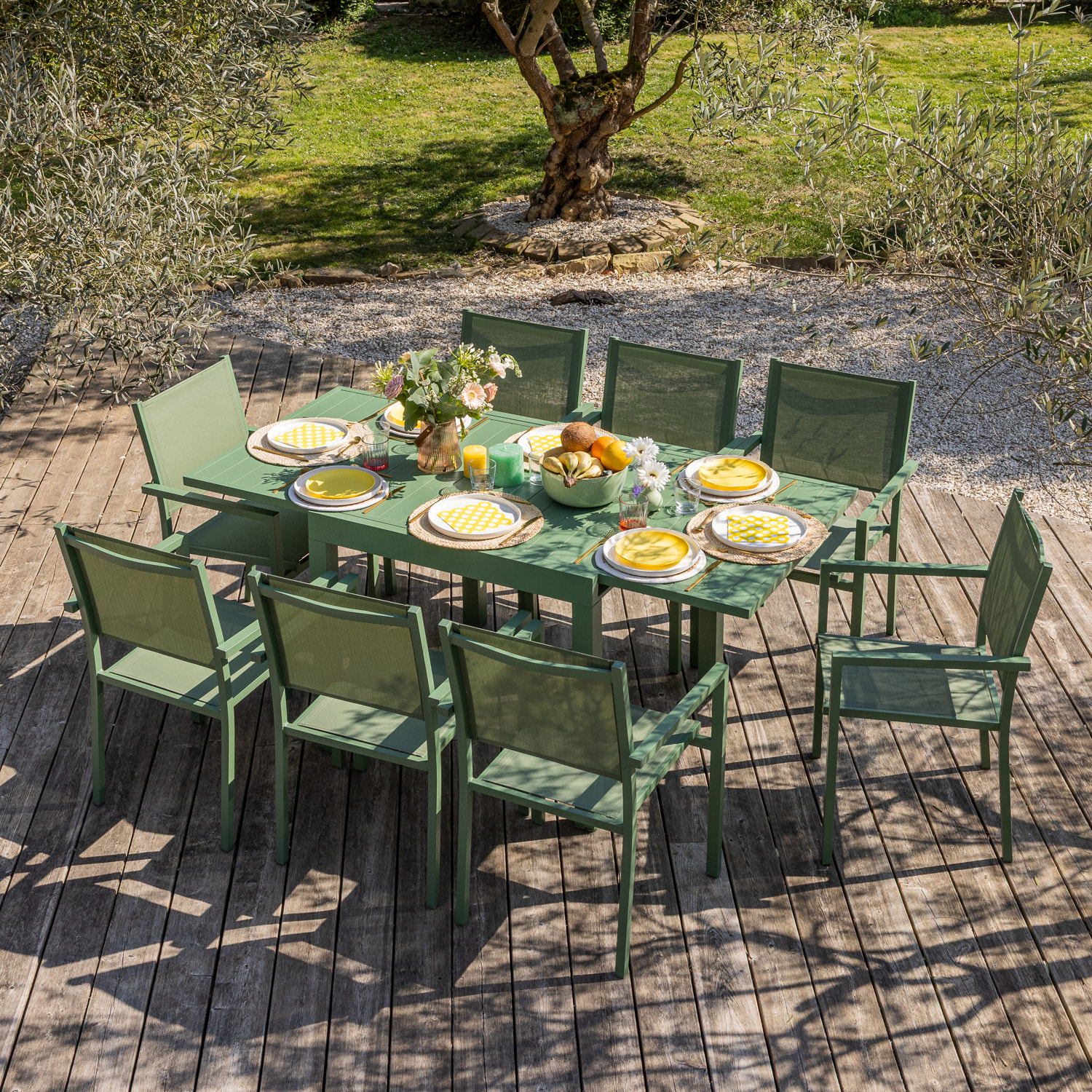 Salon de jardin VENEZIA extensible 90/180 en textilène vert sauge 8 places - aluminium vert sauge