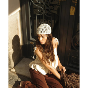 Gorro casquete de mujer calado con abalorios gota