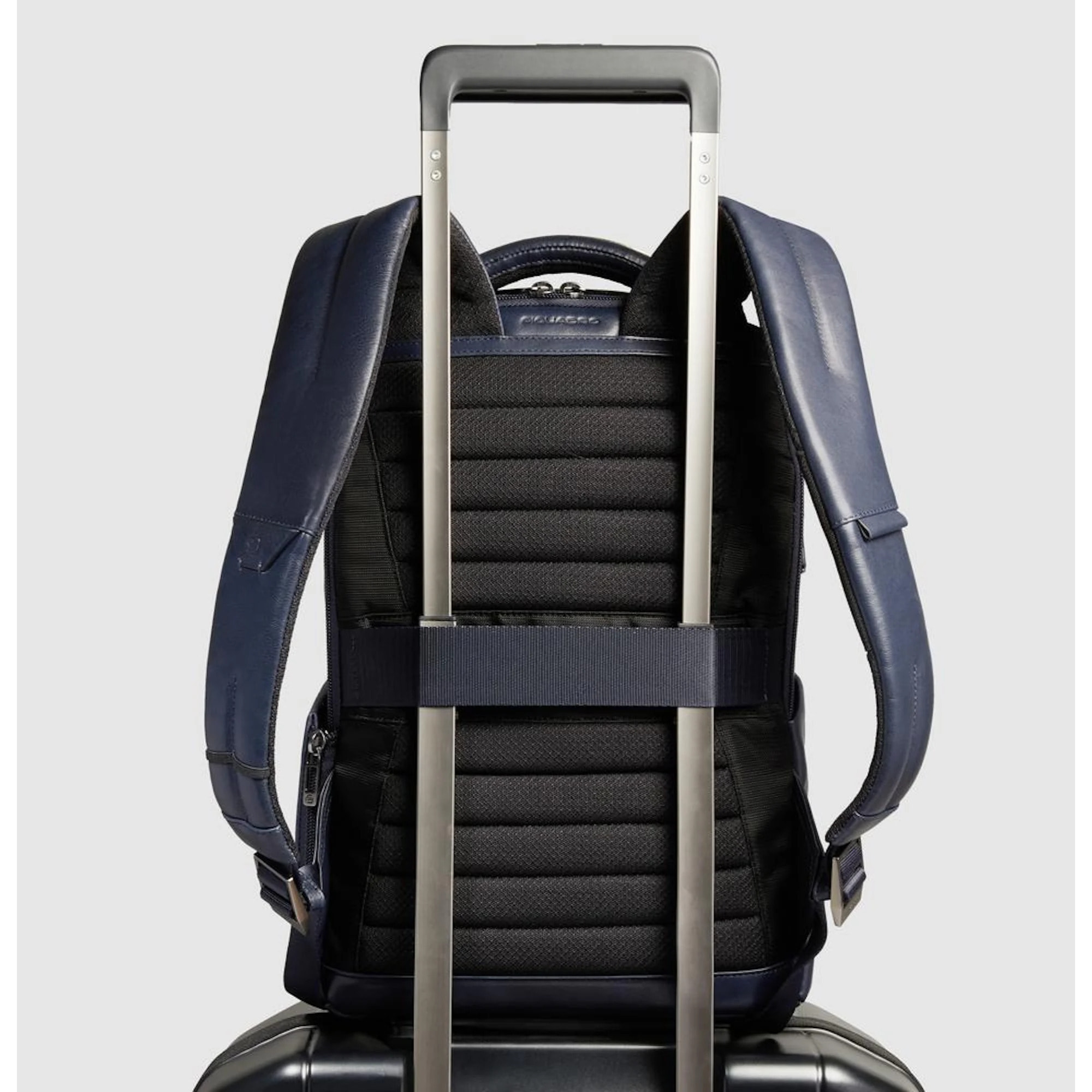 Piquadro Zaino personalizzabile porta pc e iPad®mini con protezioni antiurto e RFID