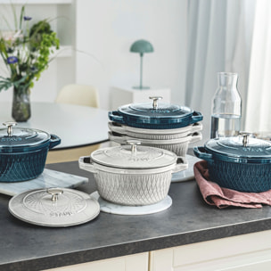 Cocotte twister 24 cm, Rond(e), Truffe blanche, Fonte