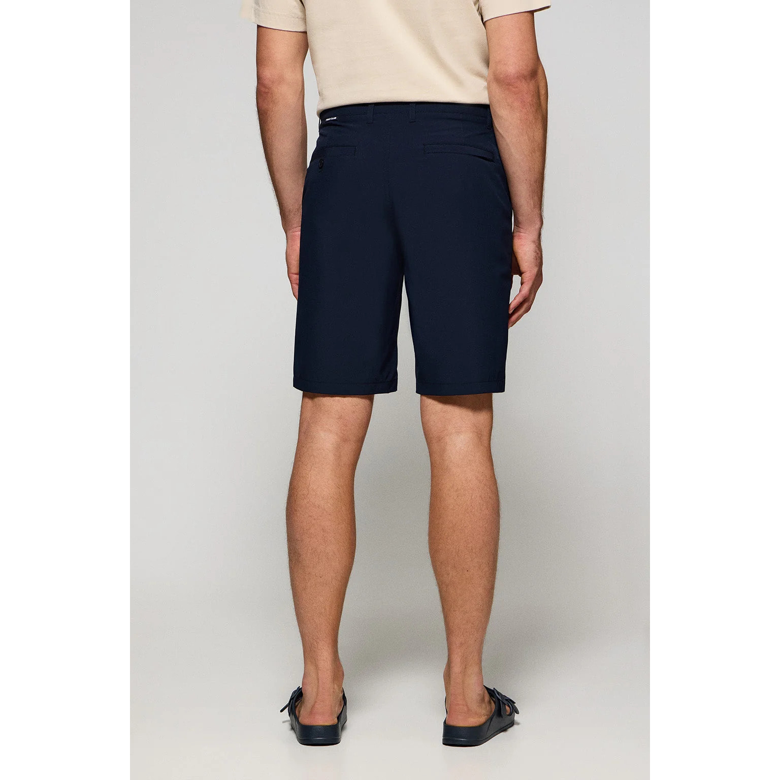 Pantalón corto técnico azul marino Landscape