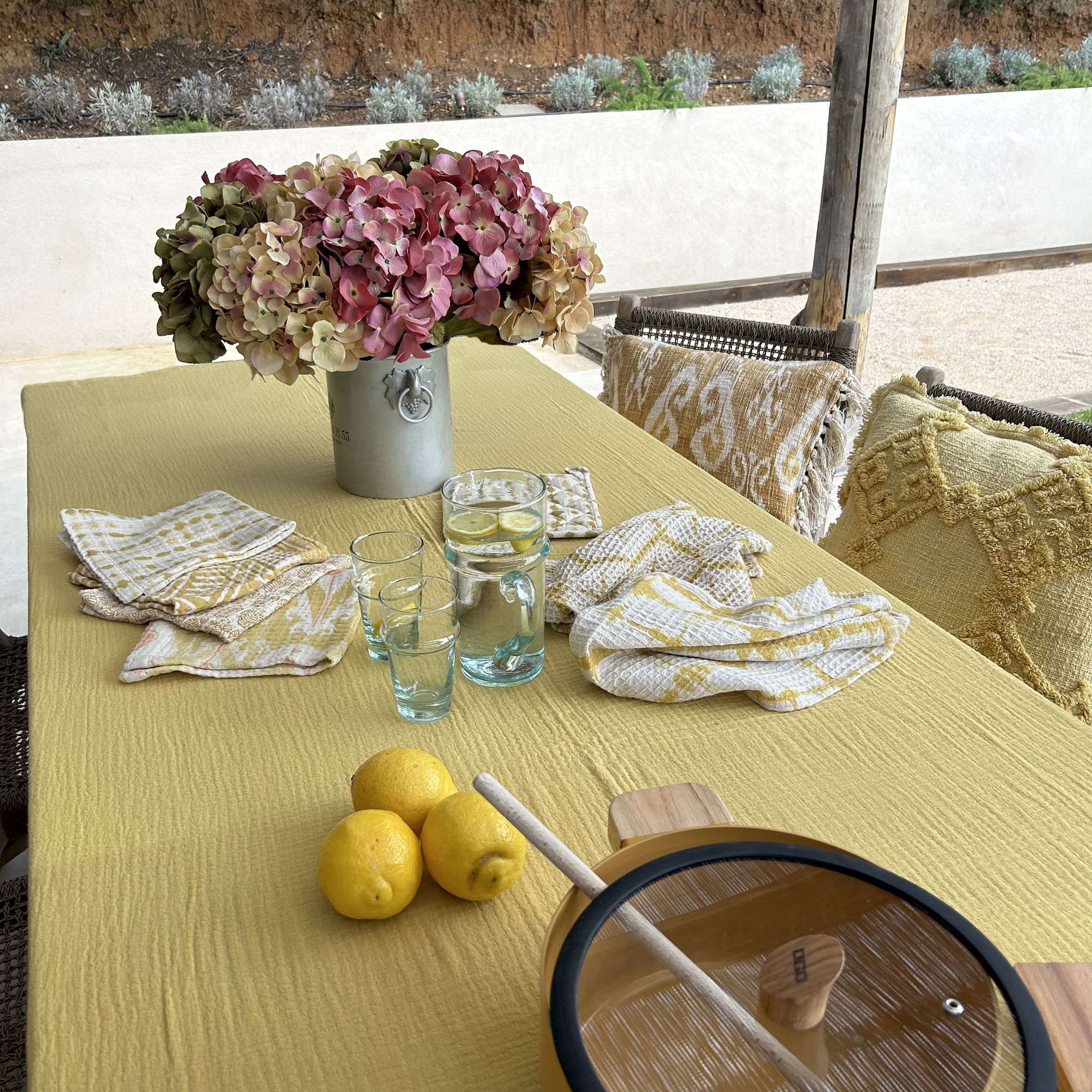 Nappe en coton jaune 150x250cm CAMARO