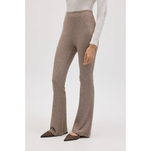 Pantaloni svasati in maglia a coste marroni