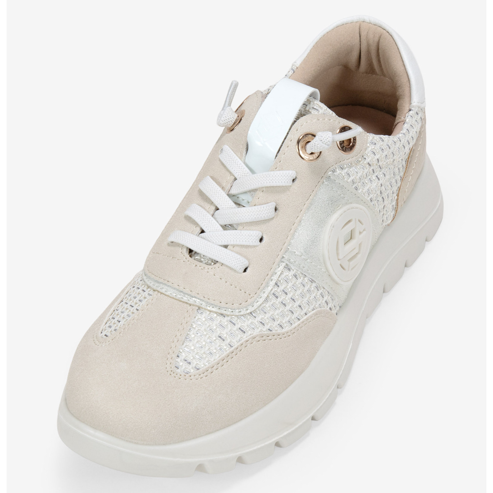 Zapatillas deportivas beige con cordones elásticos