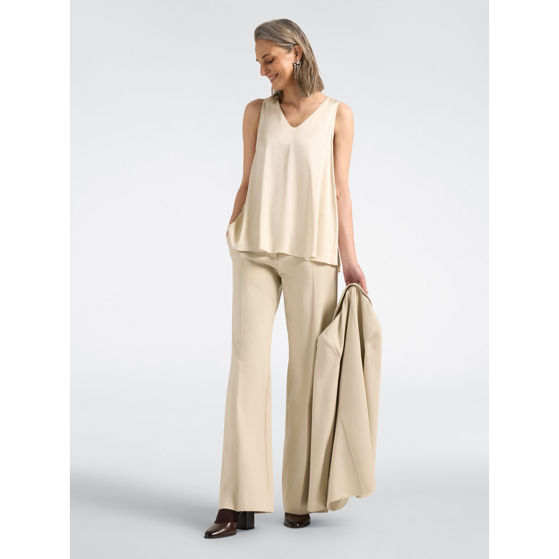 Elena Mirò - Top de raso de viscosa con escote en V - Beige