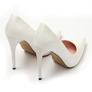 Dècolletè pumps in simil pelle verniciata con tacco a spillo