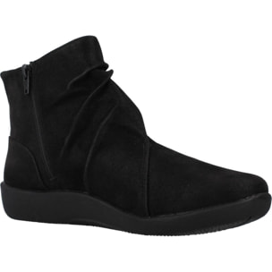 Botines Mujer de la marca CLARKS  modelo SILLIAN TANA NEGRO