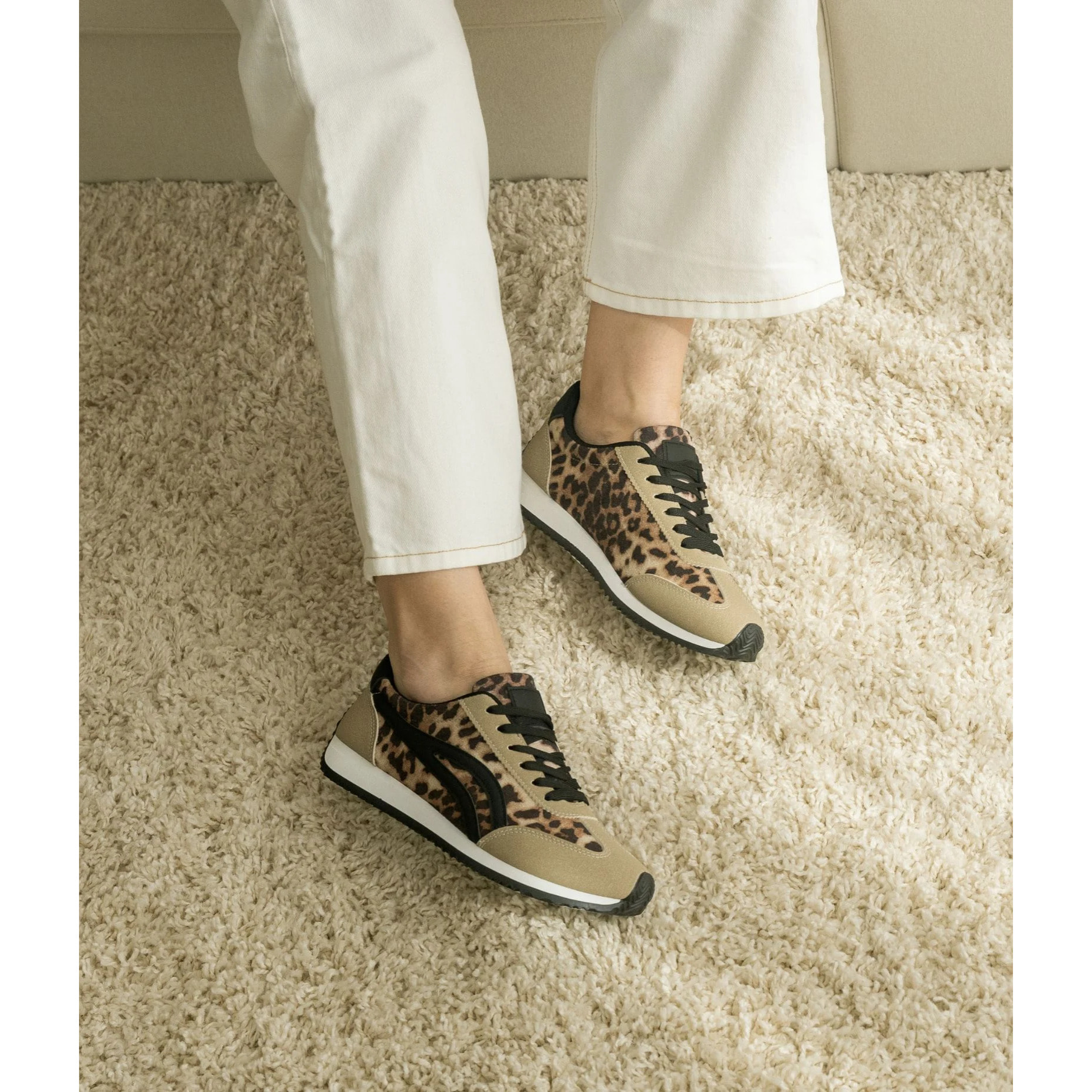 Zapatillas deportivas leopardo con cordones