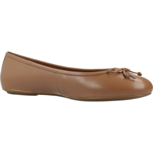 Bailarinas Mujer de la marca GEOX  modelo D PALMARIA B MARRON