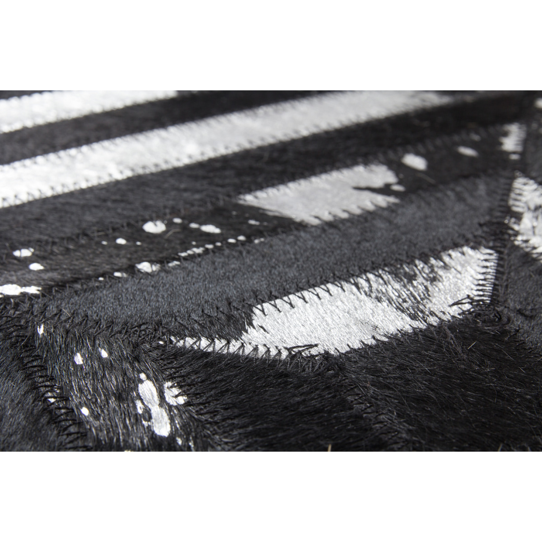 Pouf Spark in pelle con trama a rombi argento