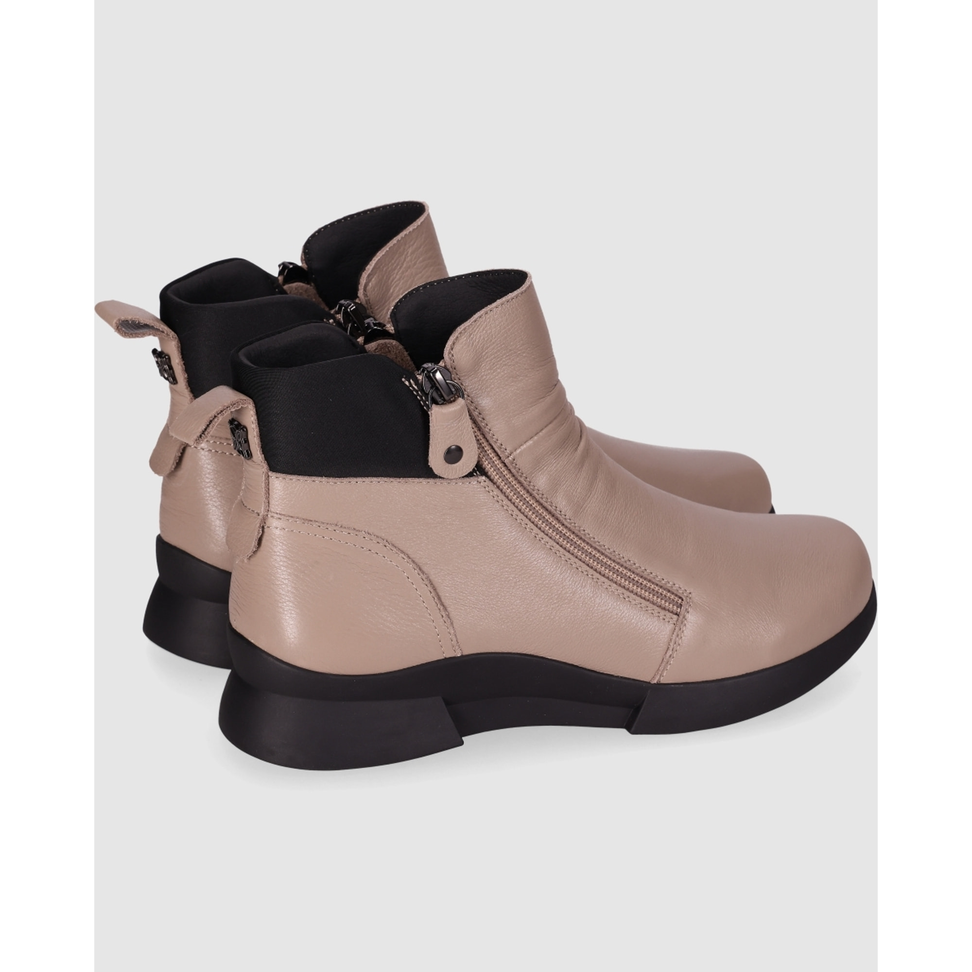 Botines de Piel - Taupe - Tacón: Bajo