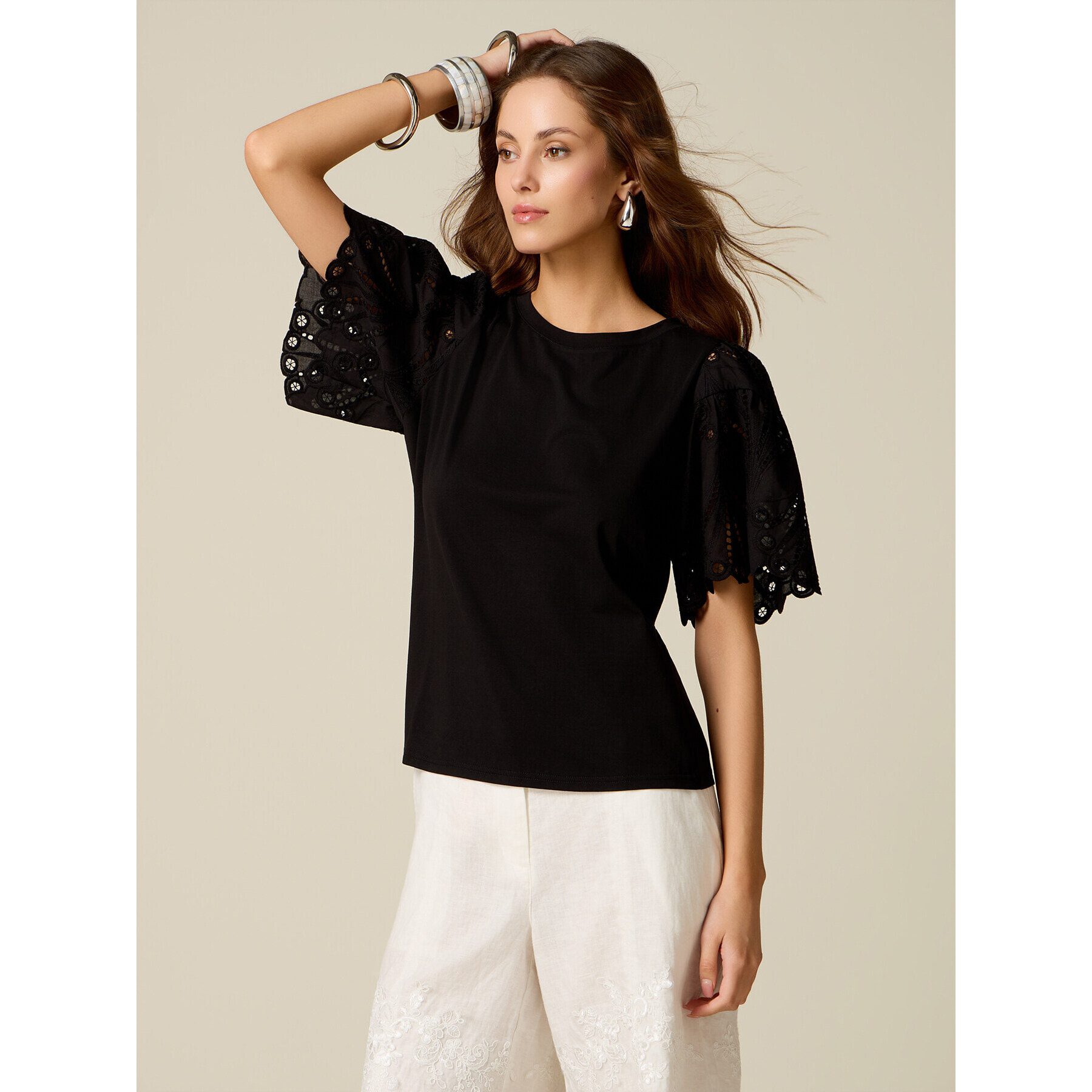 Oltre - T-shirt con maniche in sangallo - Nero