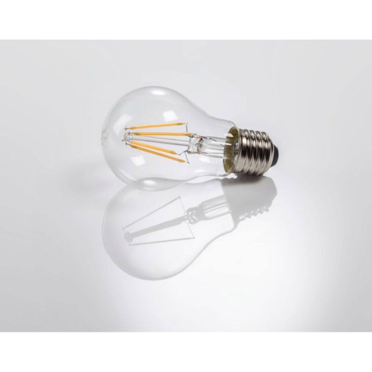 Ampoule LED connectée XAVAX LED E27 6.5W CLAS