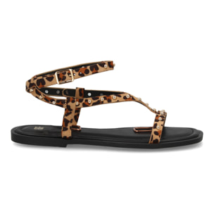 Sandalia plana mujer con tachuelas metálicas