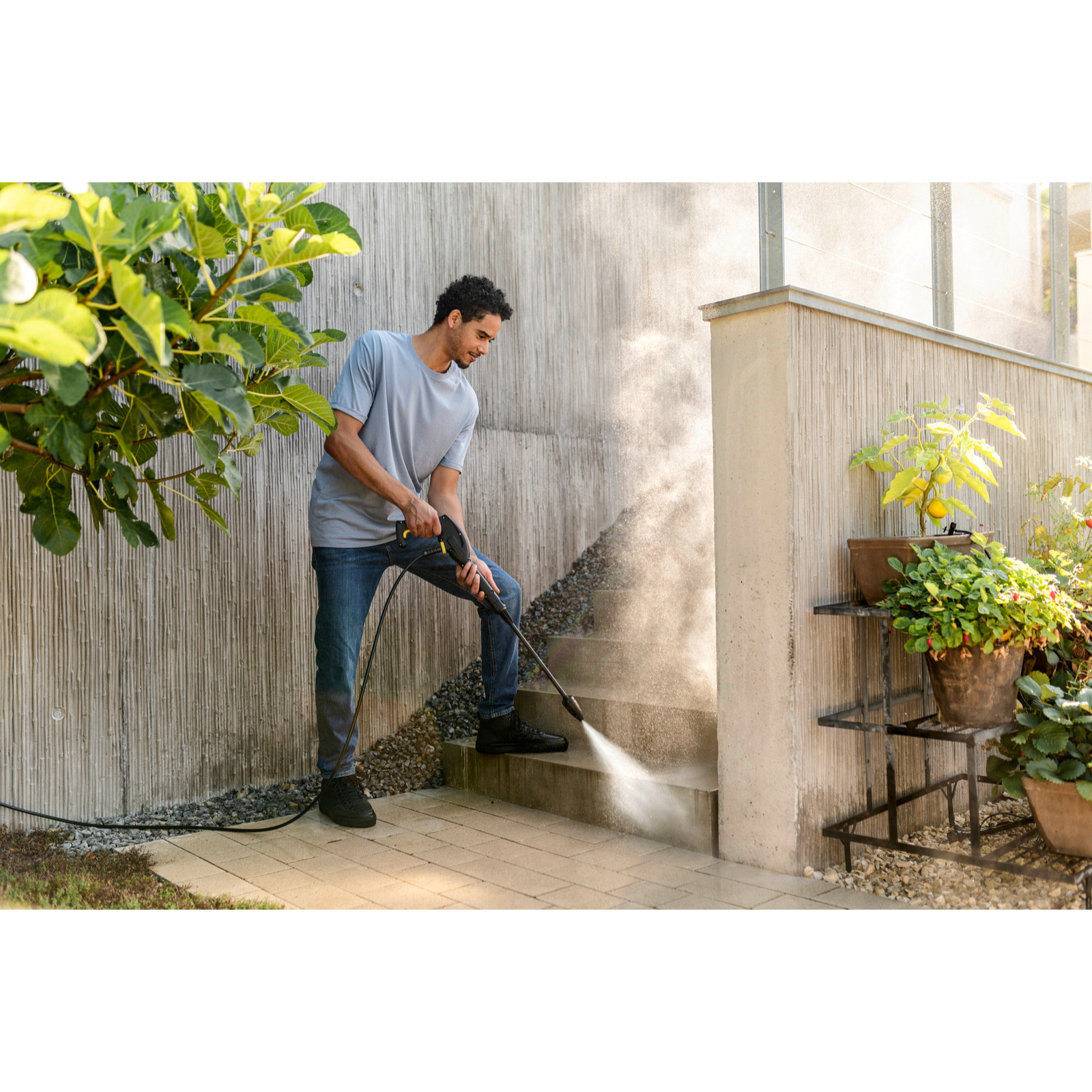 Nettoyeur haute pression Karcher K 2 premium horizontal VPS - Pression 110 bar- Débit 360 l/h- Position horizontale stable