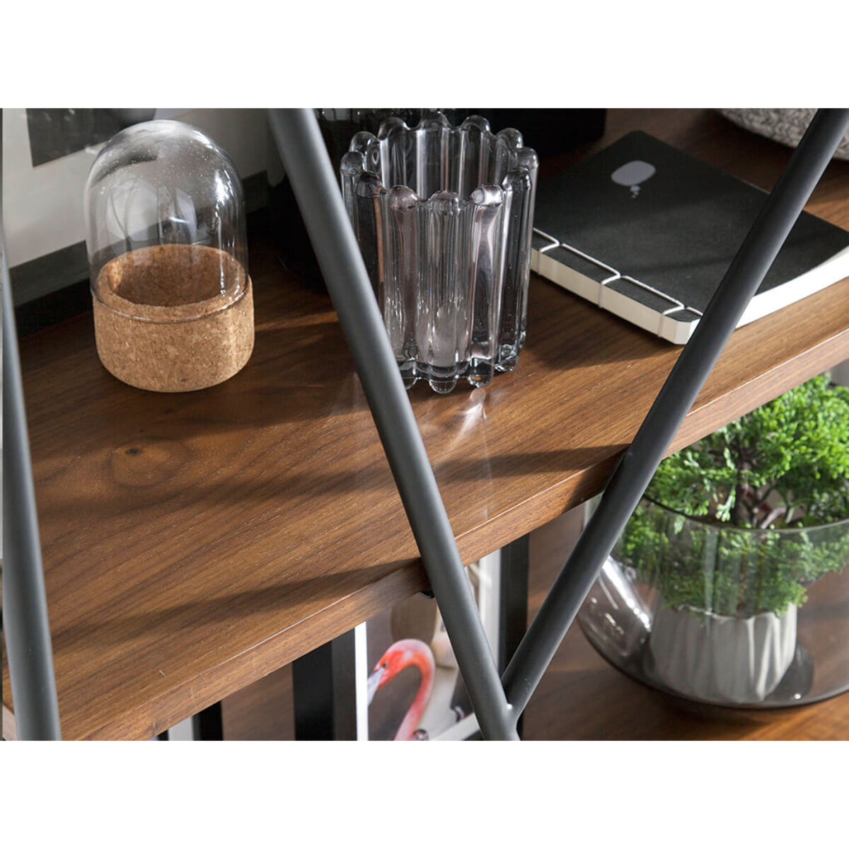 Estantería Angel Cerda en acero y DM 120x38x180cm