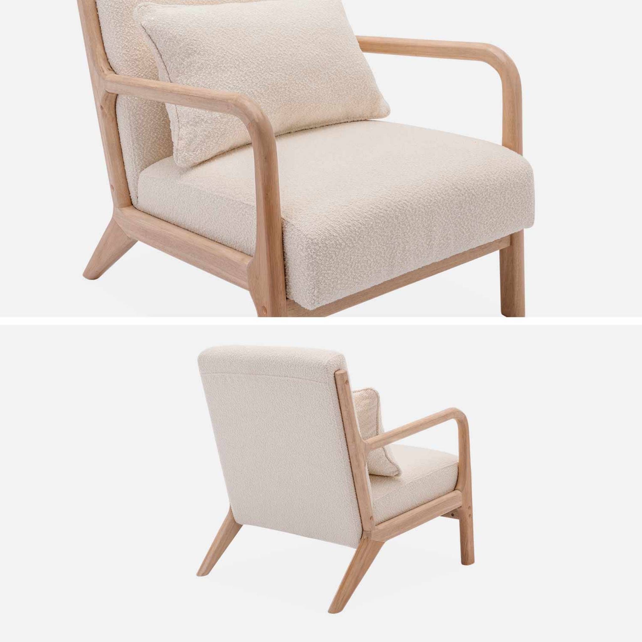 Fauteuil à bouclettes blanches texturées. bois et tissu. 1 place droit fixe. pieds compas scandinave. structure en bois solide