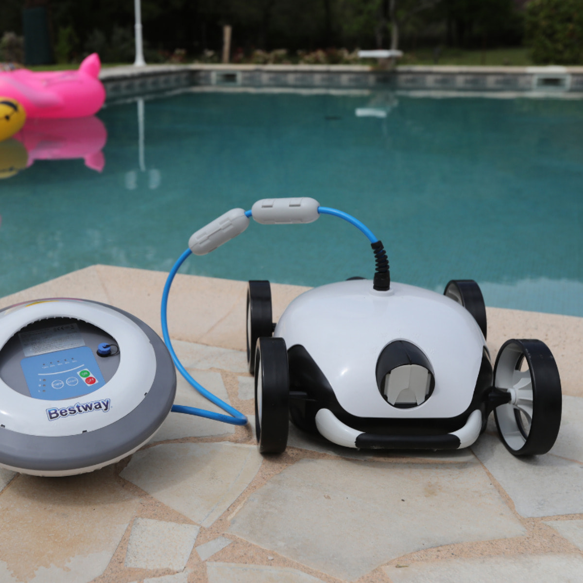 Bestway Robot piscine électrique Falcon+ - nettoyage fond et pentes - 28m² max