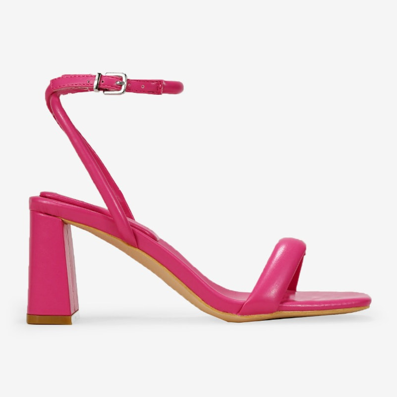 Sandalias rosa con tacón