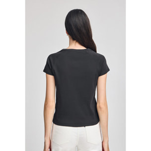 Camiseta negra Hesperia con monograma bordado