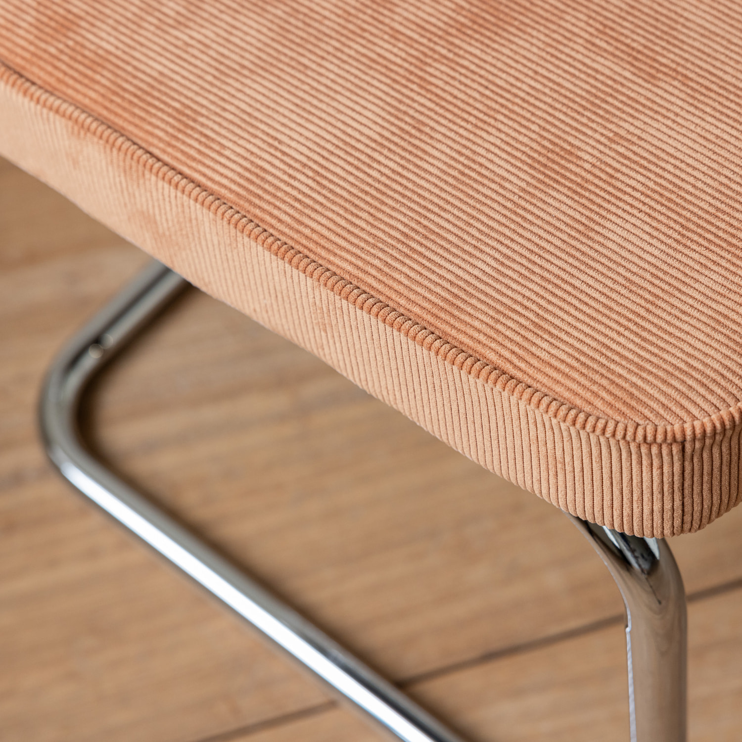 Lot de 2 chaises cantilever en velours côtelé terracotta MARIA