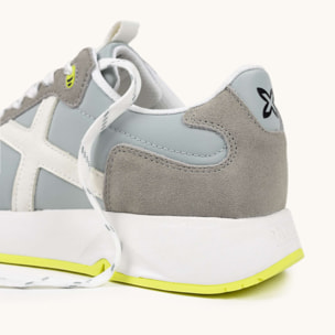 Zapatilla Deportiva Urbana Gris y Amarillo MUNICH MAMBA 08