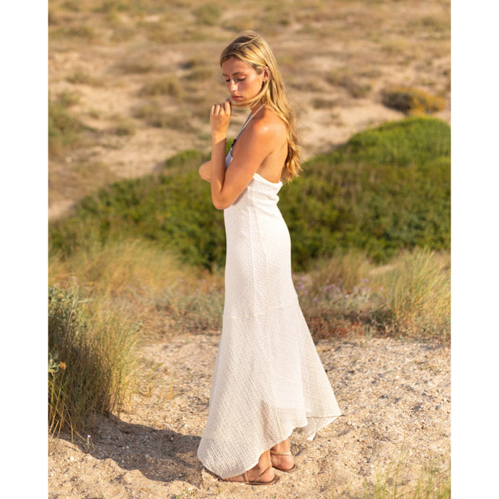 Vestido midi de punto con escote halter y volante.