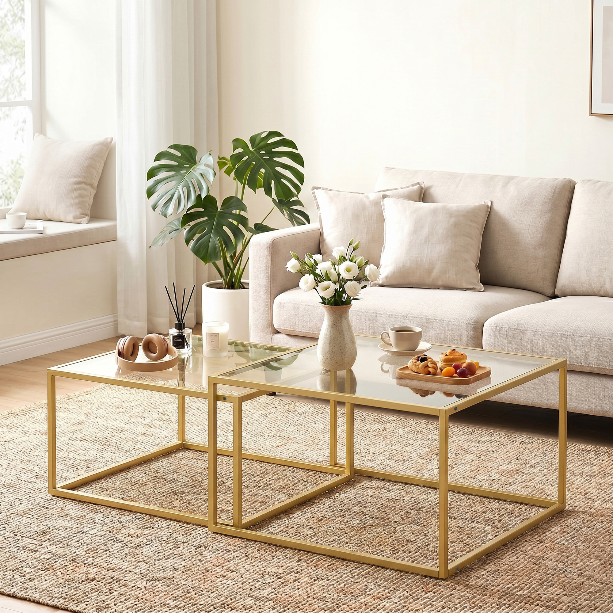 Set de 2 Mesas de Centro Cuadradas, Mesas Nido Modernas con Tablero de Vidrio Templado y Estructura Metálica, Ahorra Espacio, para Salón, Dormitorio u Oficina, 75x75x42 cm, Dorado