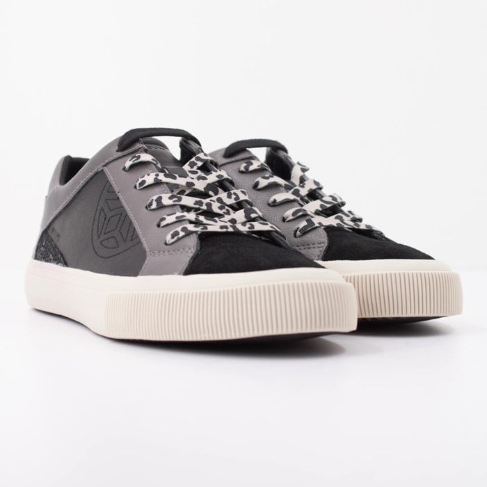 Zapatos Casual Mujer de la marca GEOX  modelo D EMMELENY NEGRO