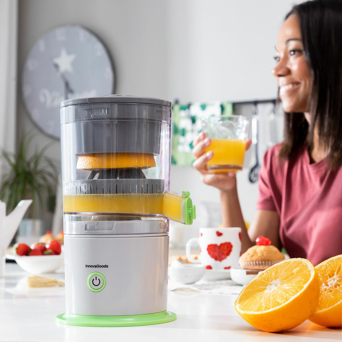 Estrattore di Frutta Ricaricabile Automatico Juisso InnovaGoods