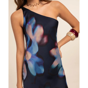 Vestido largo con escote asimétrico