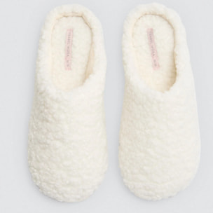 Pantofole di pelle di pecora bianca