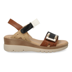 Sandalia de cuña mujer diseño moderno