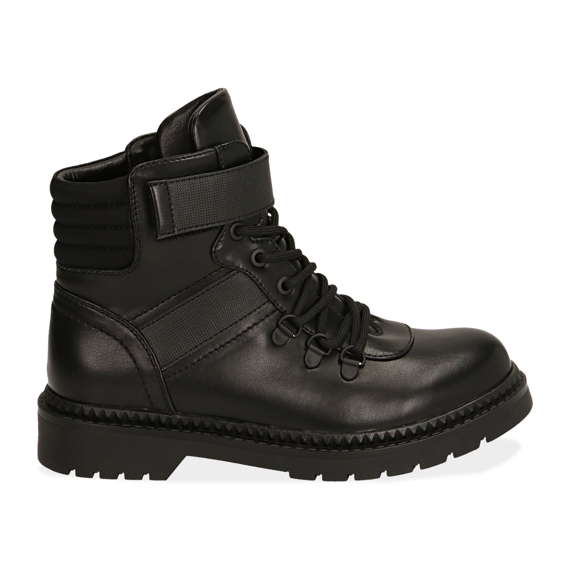 Botas de montaña negras