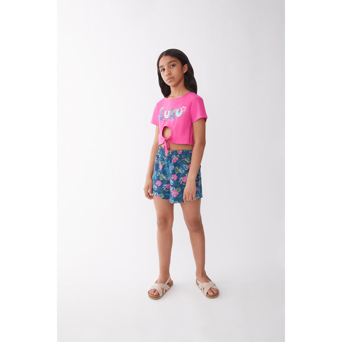 Conjunto Niña Top Color Grosella Crop “Aloha” con Nudo Frontal + Shorts Estampado Tropical Look Veraniego en Algodón Suave, Fresco | Color: Grosella | Street Monkey