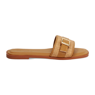 Sandalias planas cognac con estilo veraniego