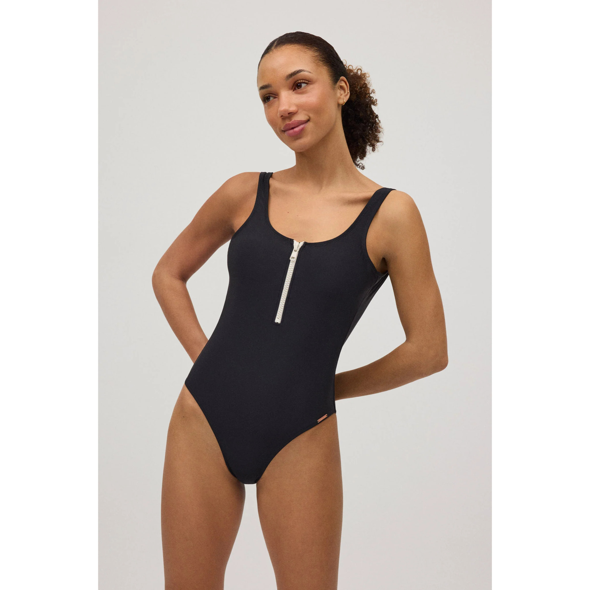 Costume da bagno modellante nero con dettaglio zip