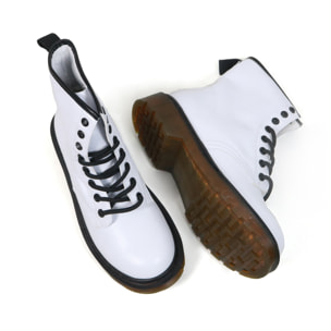 ANFIBIO 8 BUCHI BIANCO