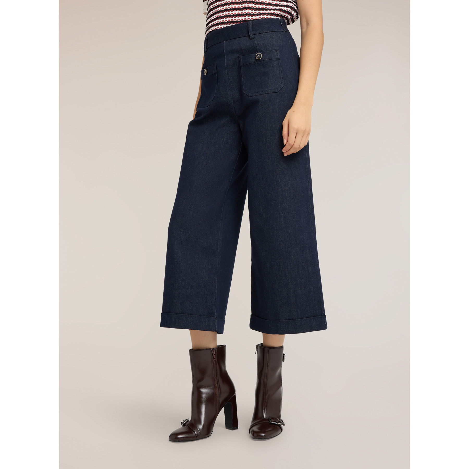 Motivi - Jeans cropped wide leg con bottoni gioiello - Blu
