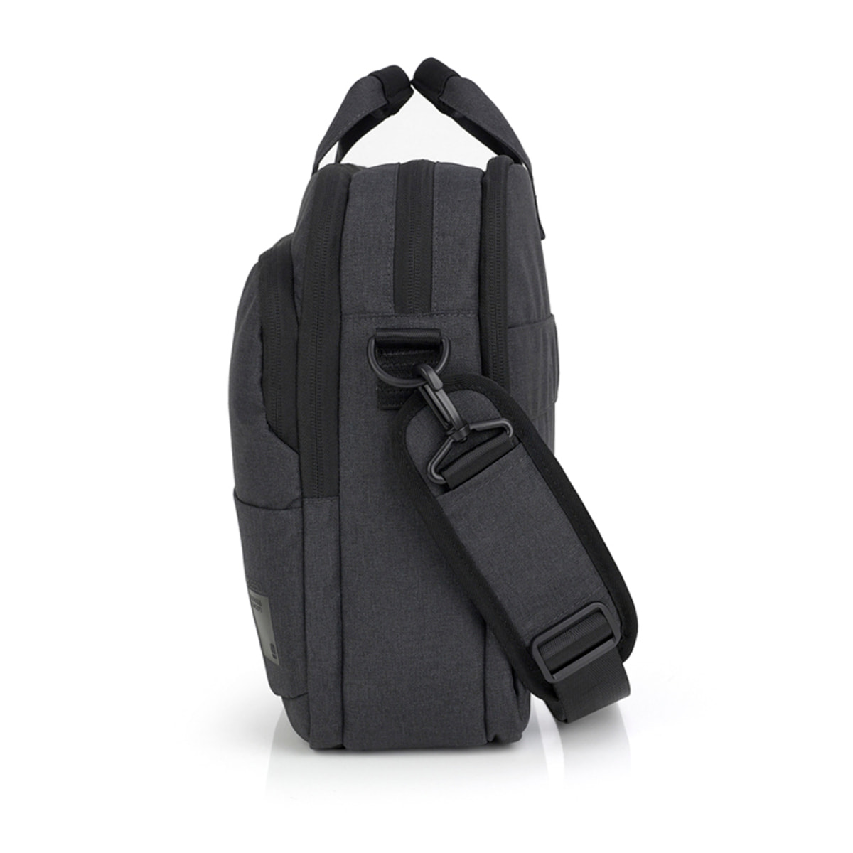 Maletín para portátil Gabol Level de material reciclado y resistente al agua