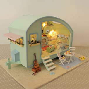 Caravana, un viaje por el tiempo. Maqueta 3D, realista con gran detalle y luces led.