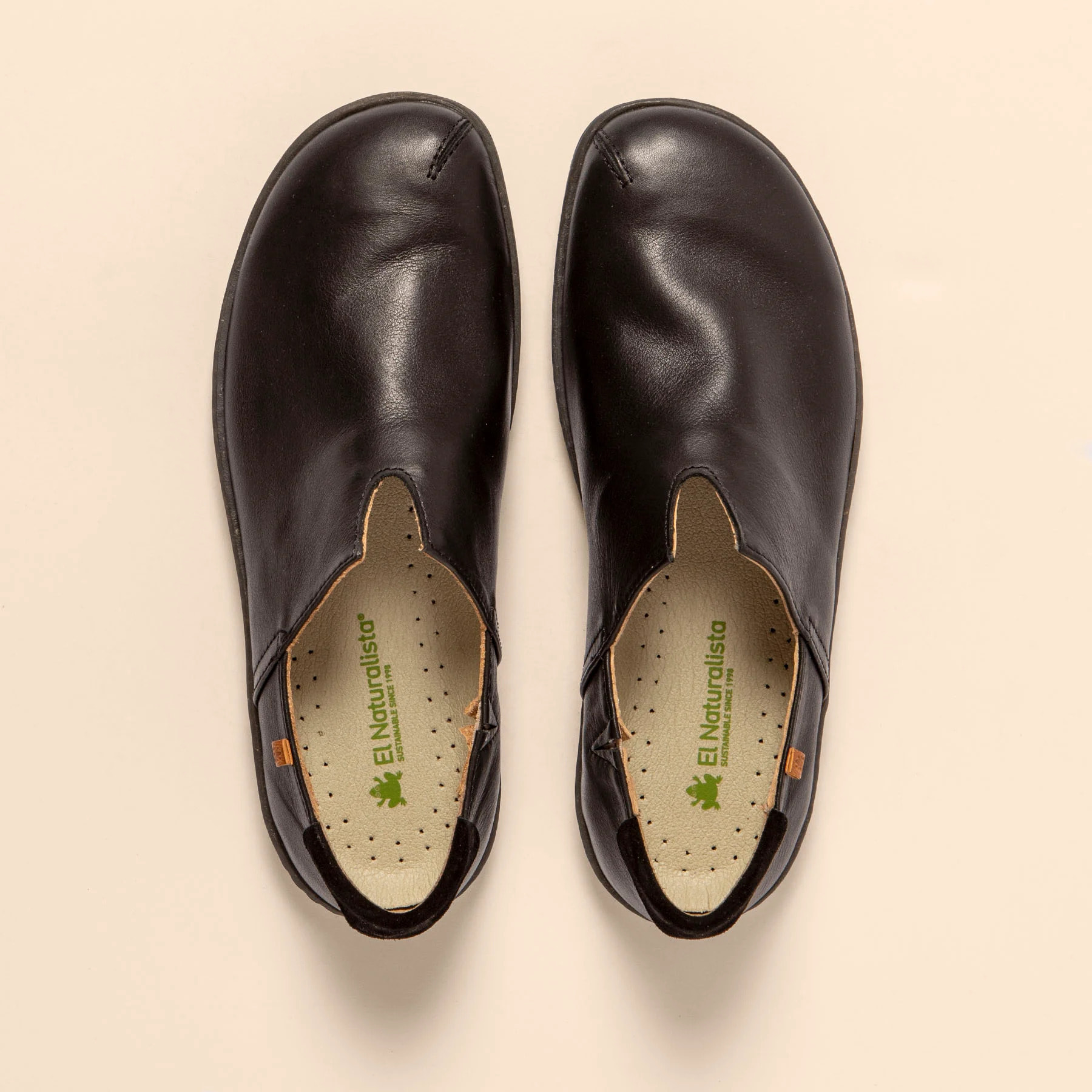 Zapatos N275 SOFT NAPPA BLACK/EL VIAJERO color Black