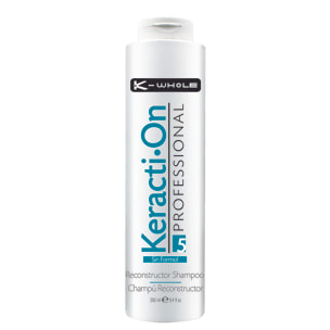 Reconstructor shampoo avec keratine 250 ml.