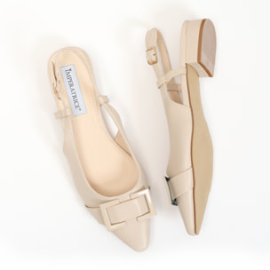 Ballerine slingback in simil pelle con dettaglio sulla punta