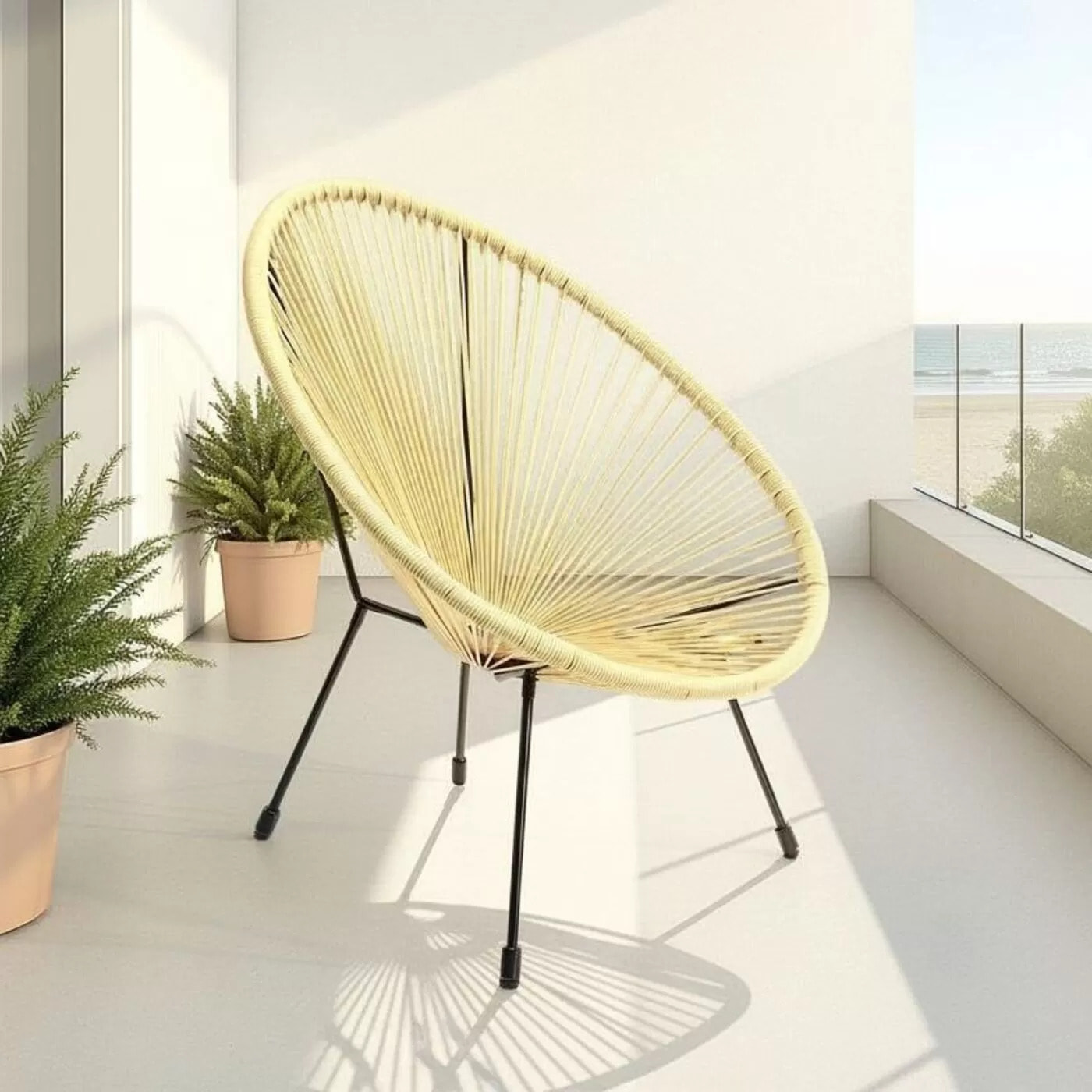 Fauteuil de jardin Acapulco jaune pastel Kare Design