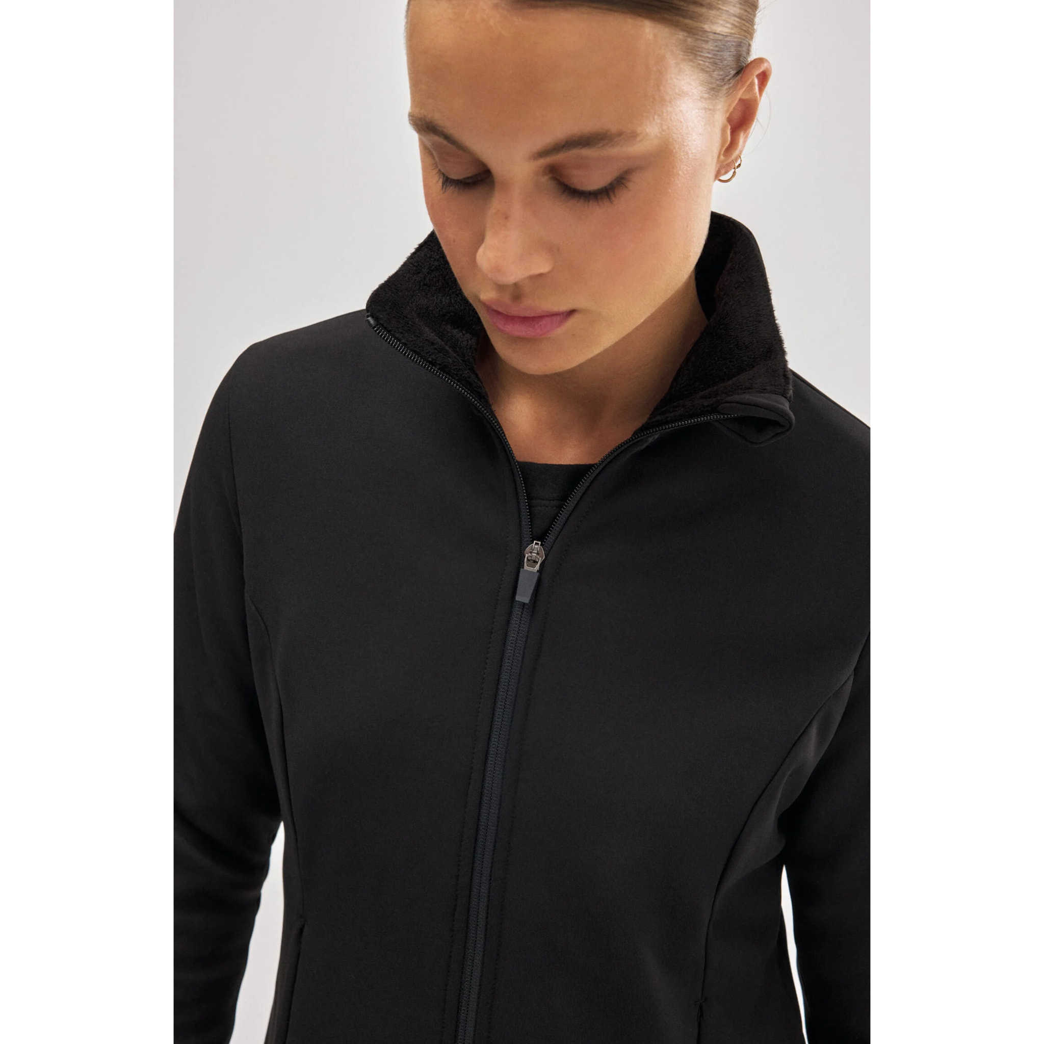 Giacca termica aderente nera in stile sportivo