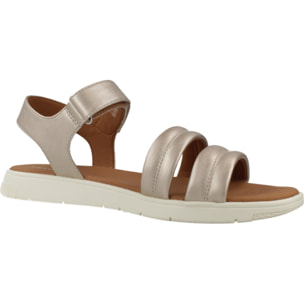 Sandalias Mujer de la marca GEOX  modelo D DANDRA ORO