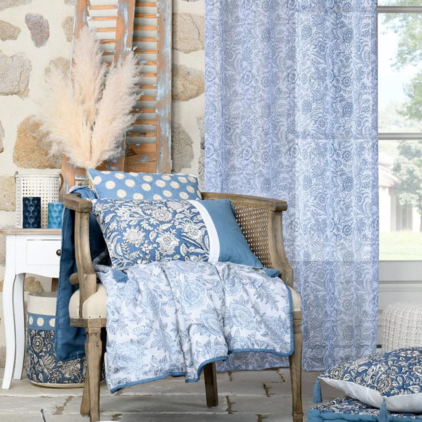 Voilage tamisant au style fleuri - Bleu azur